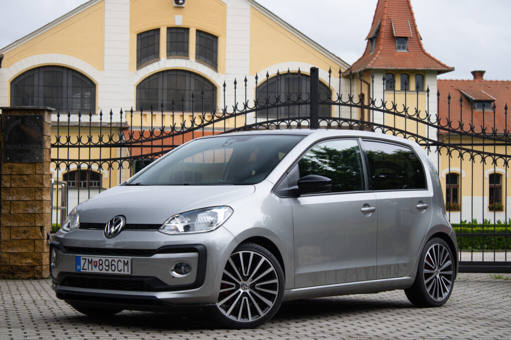 Volkswagen Up! Up 1.0 TSI 90k move up! Slovakia EU6