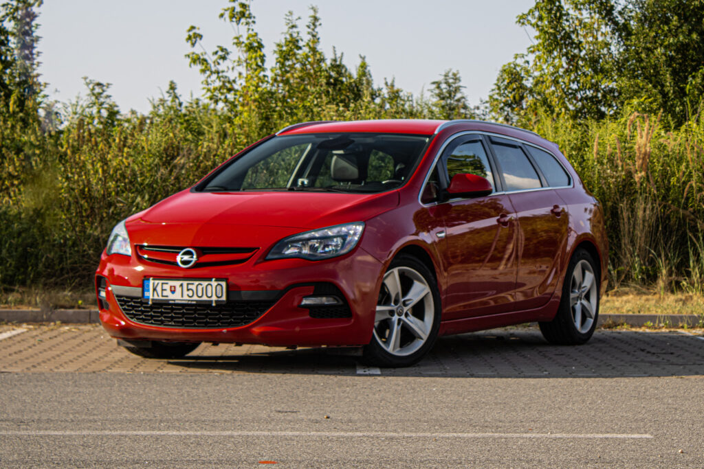 Opel Astra Sport Tourer ST 2.0 CDTI BiTurbo Start/Stop