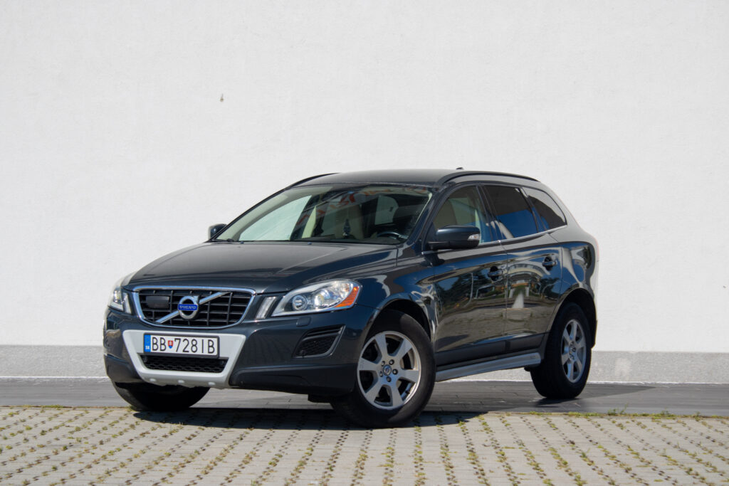 Volvo XC60 2.4D AWD Momentum Geartronic