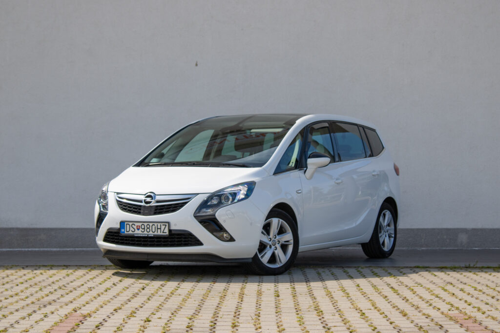 Opel Zafira Tourer 1.4 Turbo ECOTEC 140k Active/drive! A/T