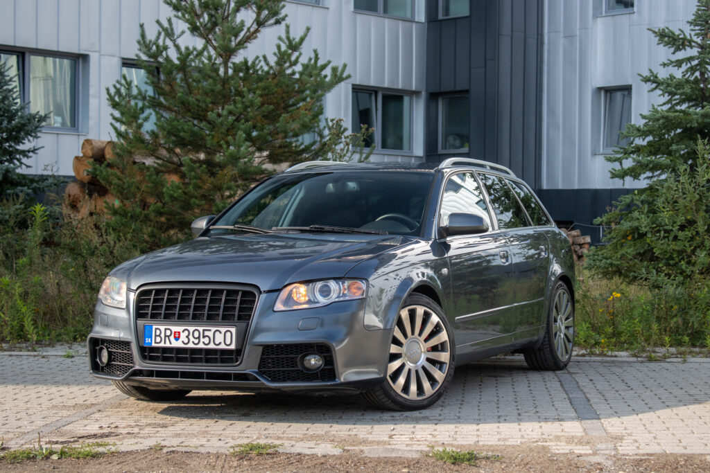 Audi A4 Avant 3.0 TDI quattro DPF