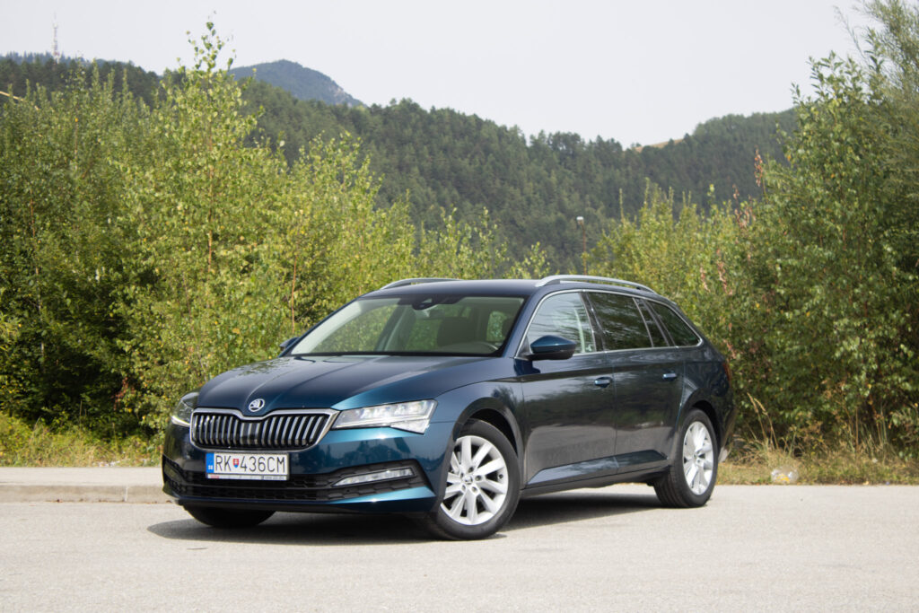 Škoda Superb Combi 2.0TDI Ambition  DSG