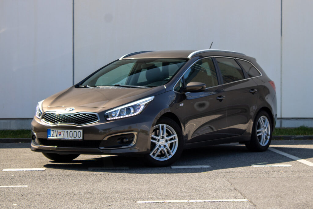 Kia Cee´d 1.4 MPI Silver