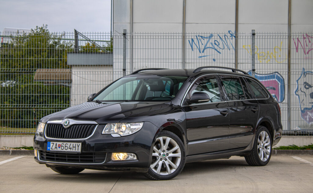 Škoda Superb Combi 2.0 TDI CR 140k Ambition DSG