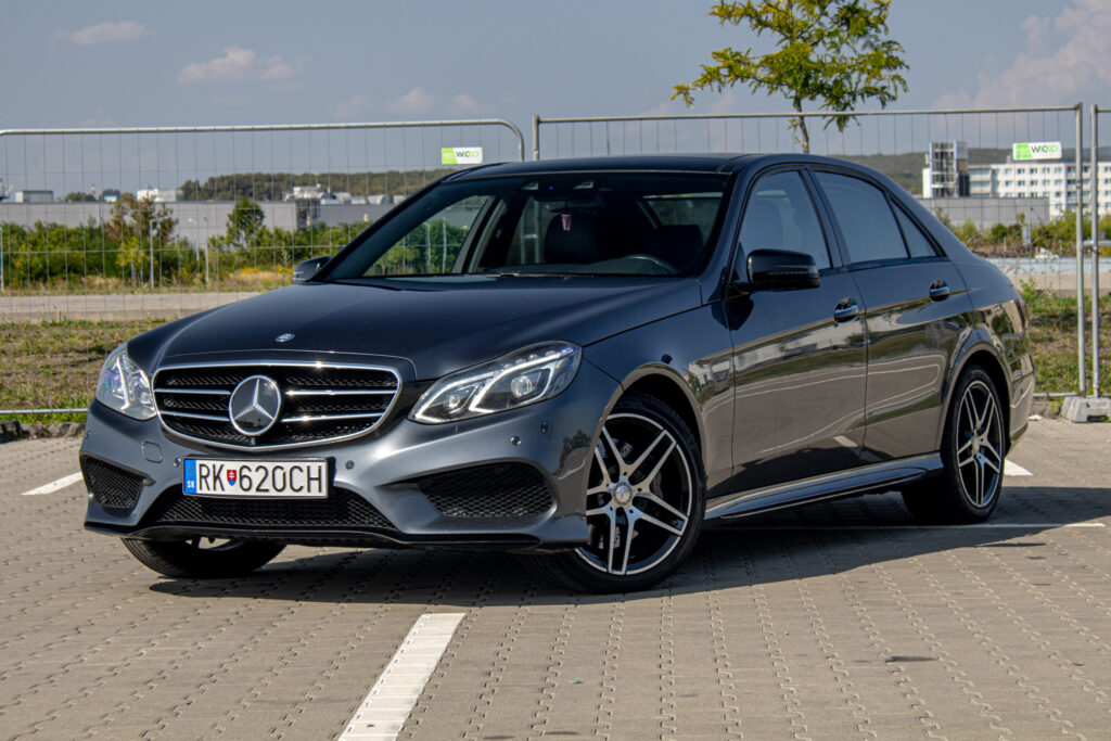 Mercedes-Benz E trieda Sedan 350 BlueTEC Avatgarde 4matic