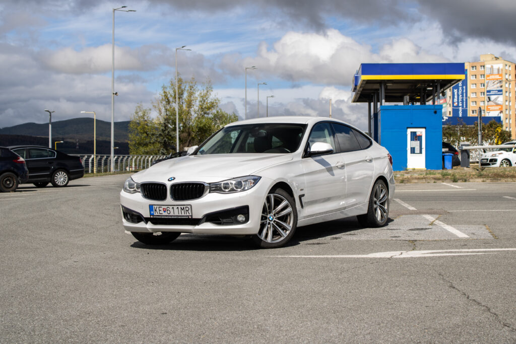 BMW Rad 3 GT 330d xDrive  Sport Line