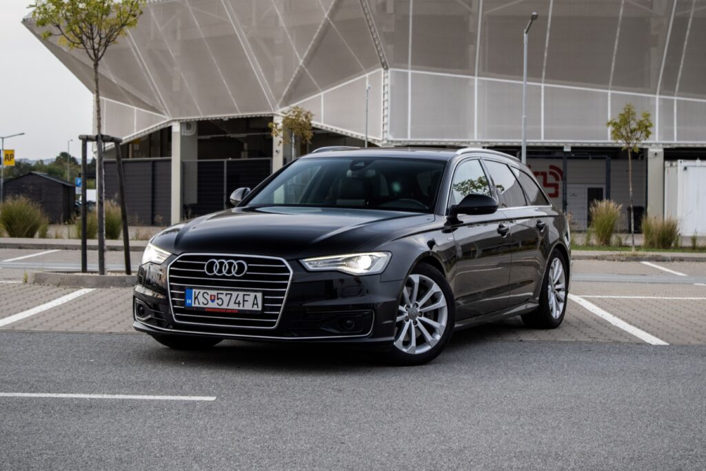 Audi A6 Avant 3.0 TDI S Line DPF 218k S tronic, 160 kW, A7, 5d.