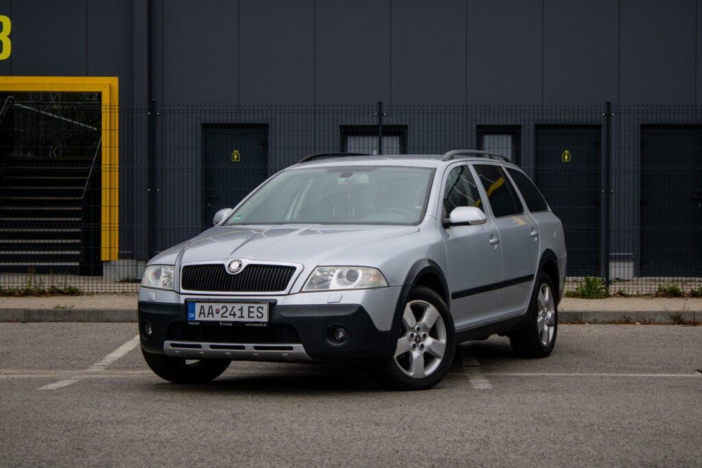 Škoda Octavia Combi 2.0 TDI 4x4 Scout