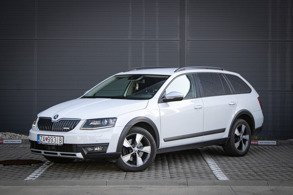 Škoda Octavia Combi SCOUT2.0 TDI DSG 4x4