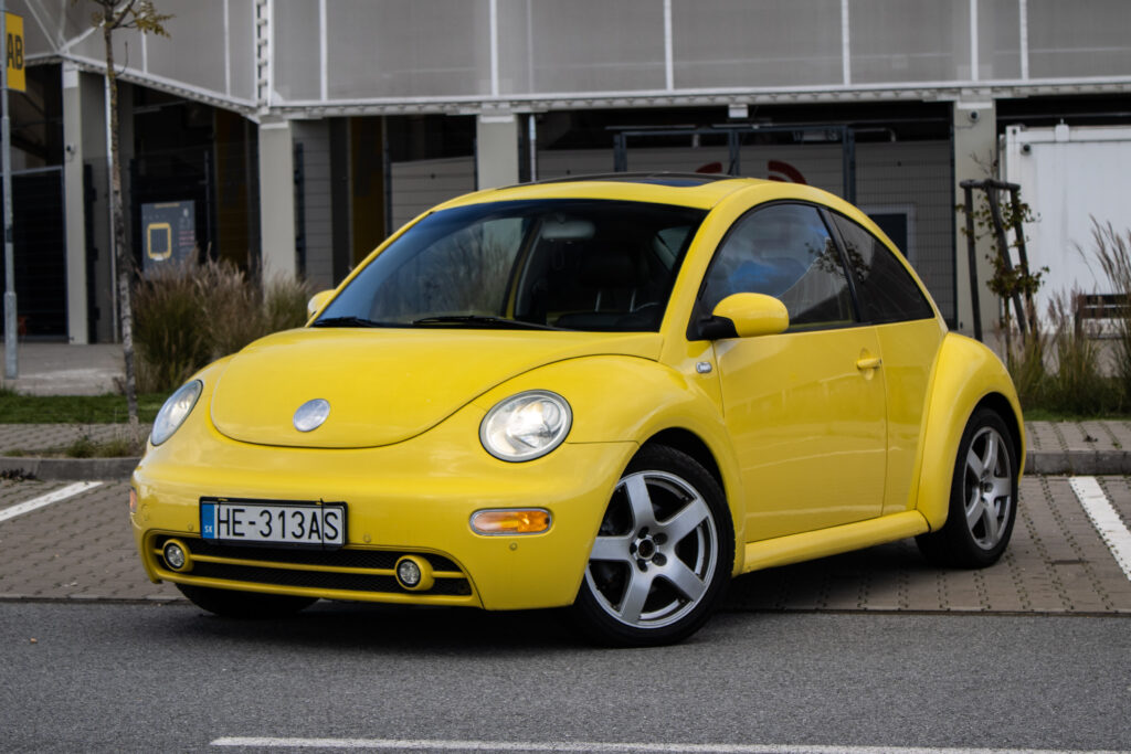 Volkswagen Beetle New  1.8T 110 kW A/T 5