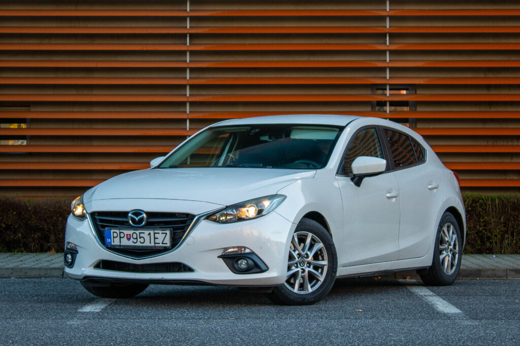 Mazda 3 2.0 Skyactiv -G120 Challenge