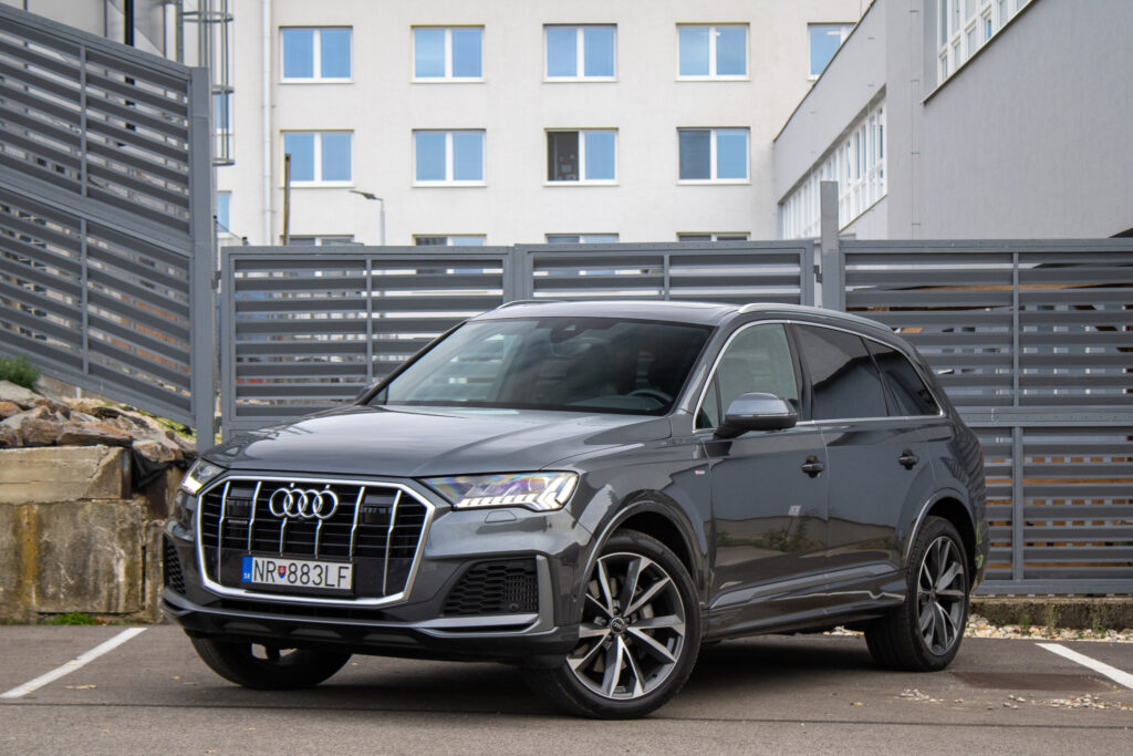 Audi Q7 55 3.0 TFSI e PHEV S line quattro tiptronic