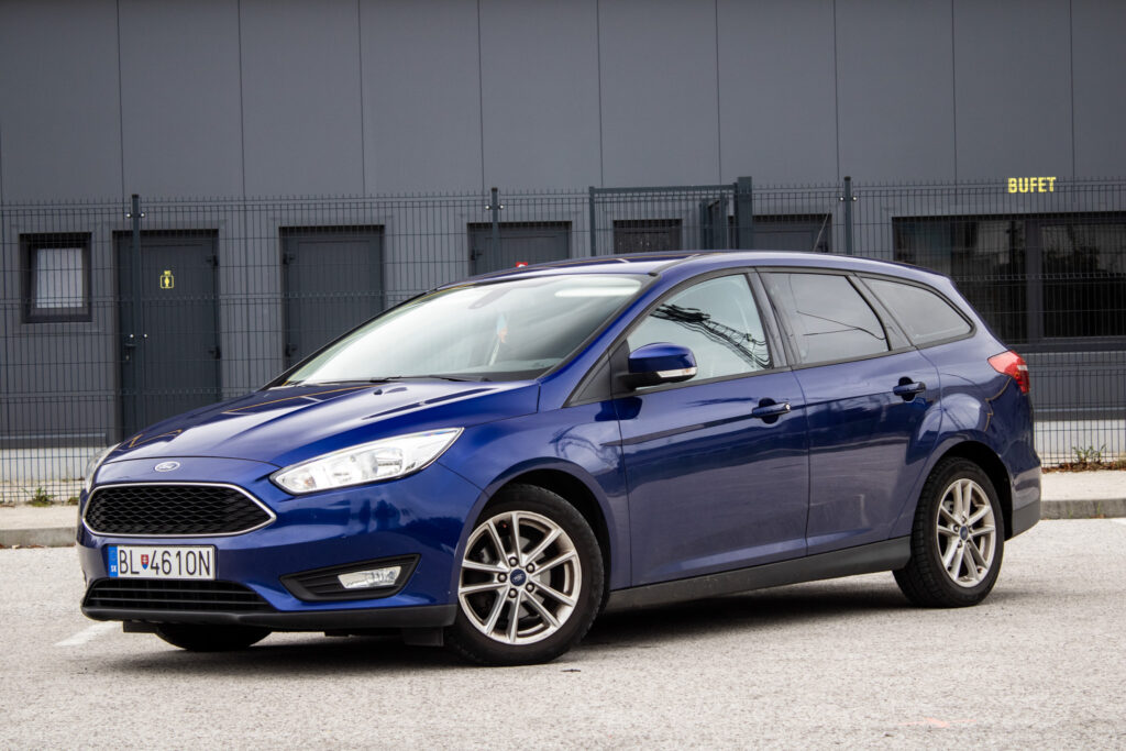 Ford Focus Kombi 1.0 EcoBoost Business X