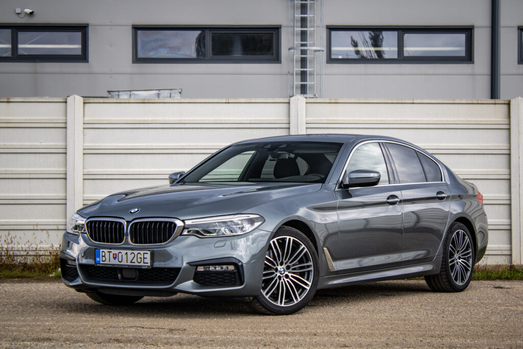 BMW Rad 5 520d xDrive A/T