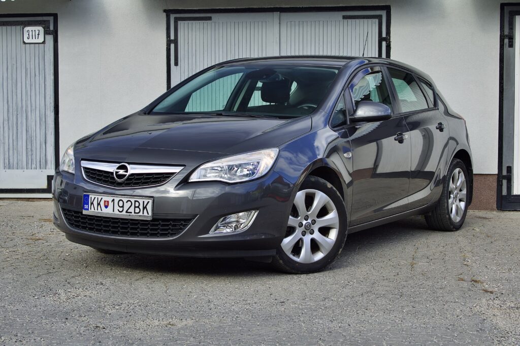 Opel Astra 1.4 Enjoy