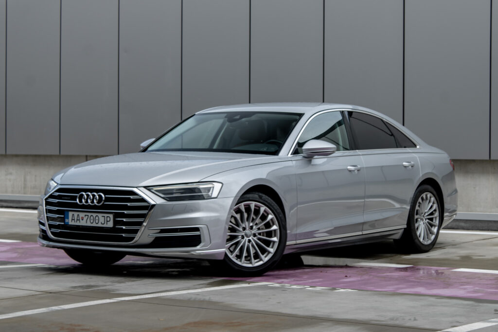 Audi A8 / 3.0 TDI V6/ Quattro/ Tiptronic/ Odpočet DPH/ TOP Stav