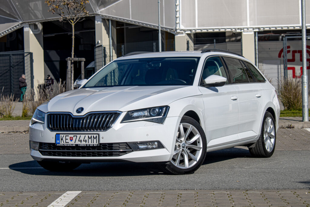 Škoda Superb Combi 2.0 TDI Ambition DSG EU6