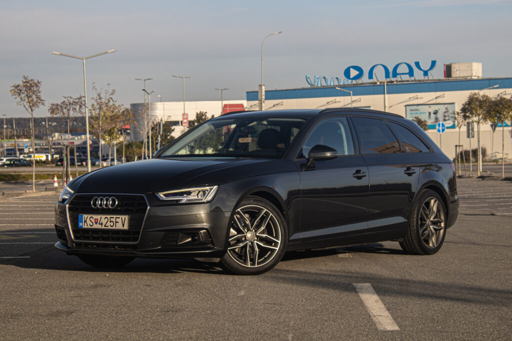 Audi A4 Avant 2.0 TDI Design S tronic