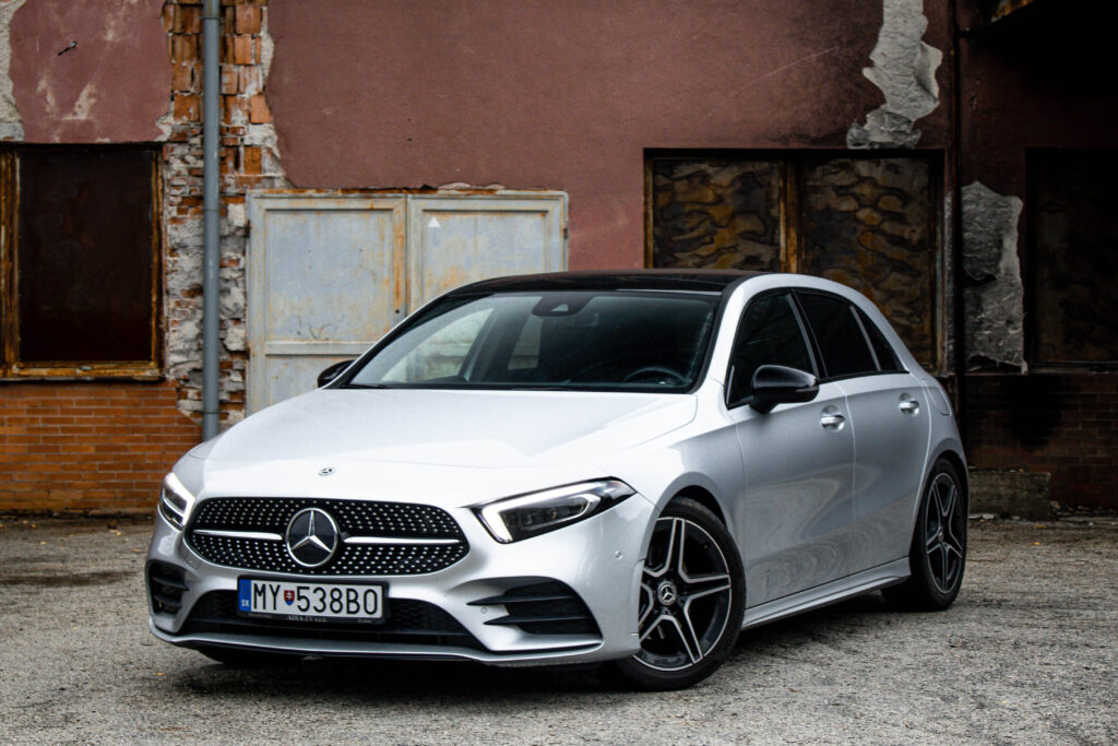 Mercedes-Benz A trieda 180 AMG Line AT7