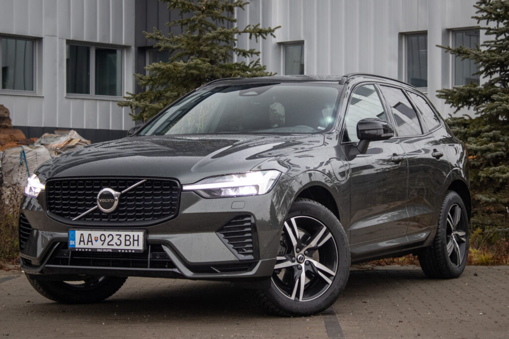 Volvo XC60 T6 Recharge Inscription Expression eAWD A/T