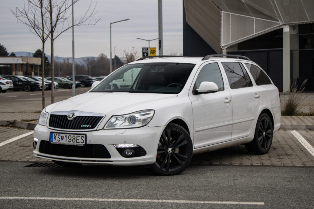 Škoda Octavia Combi 2.0 TDI CR DPF RS DSG