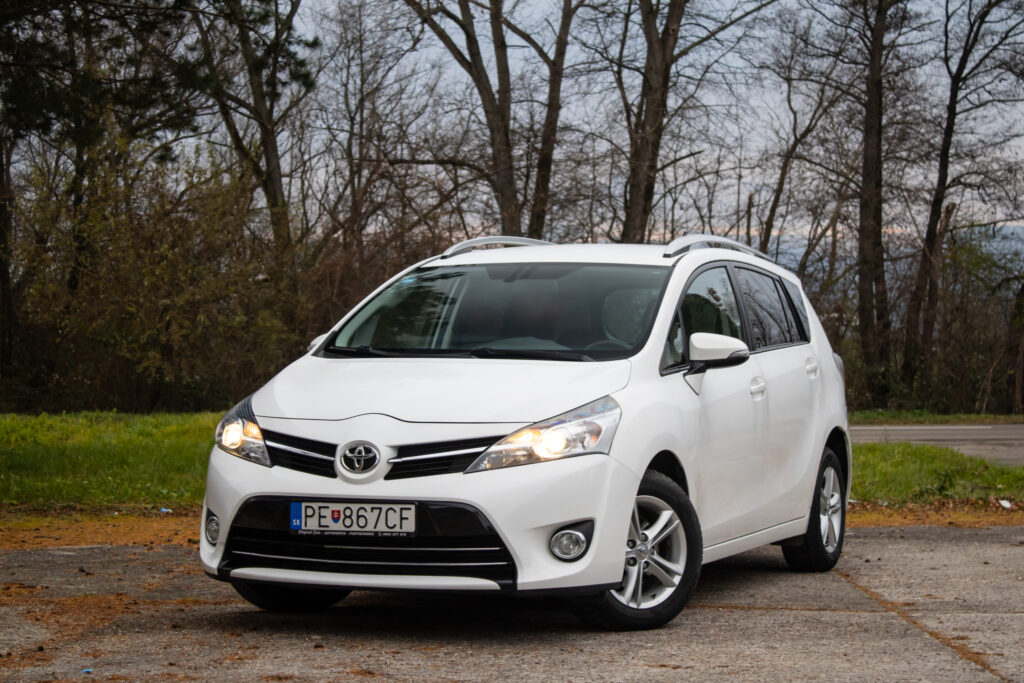 Toyota Verso 1.6 I D-4D DPF Style