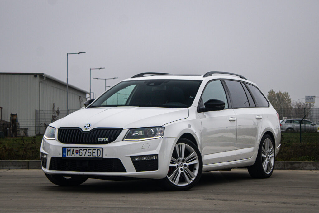 Škoda Octavia Combi 2.0 TDI DPF RS