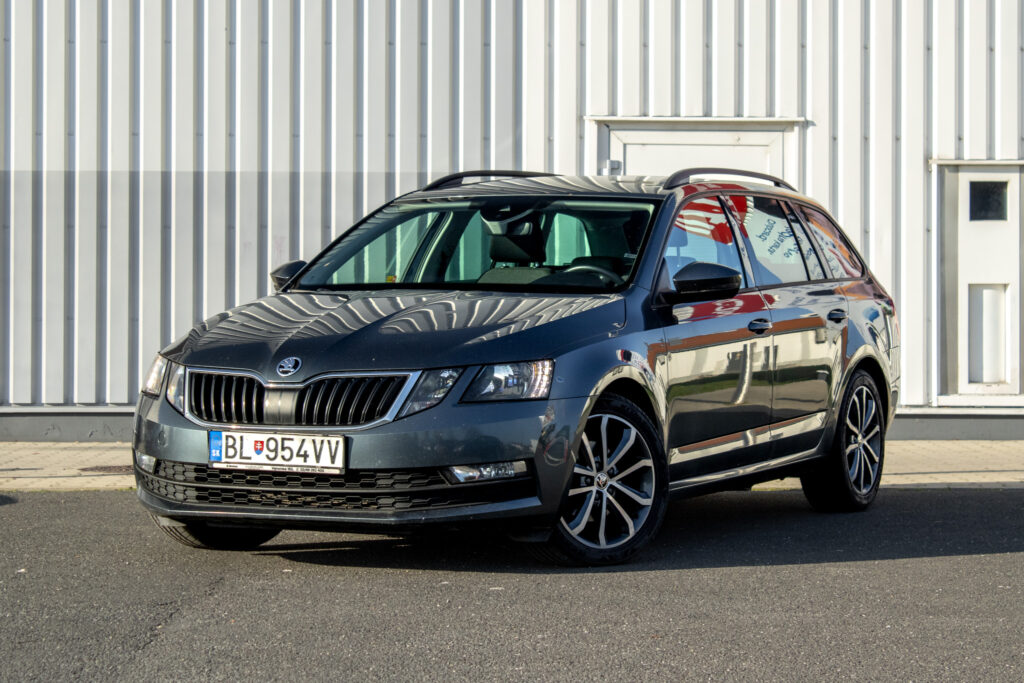 Škoda Octavia Combi 2.0 TDI Ambition DSG 4x4