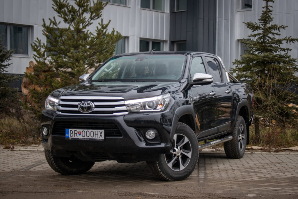 Toyota Hilux DC 2.4 I D-4D Executive A/T