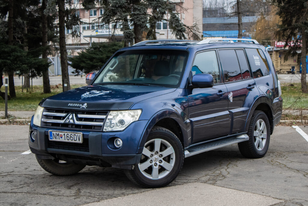 Mitsubishi Pajero 3.2DI-D LWB Dakar A/T