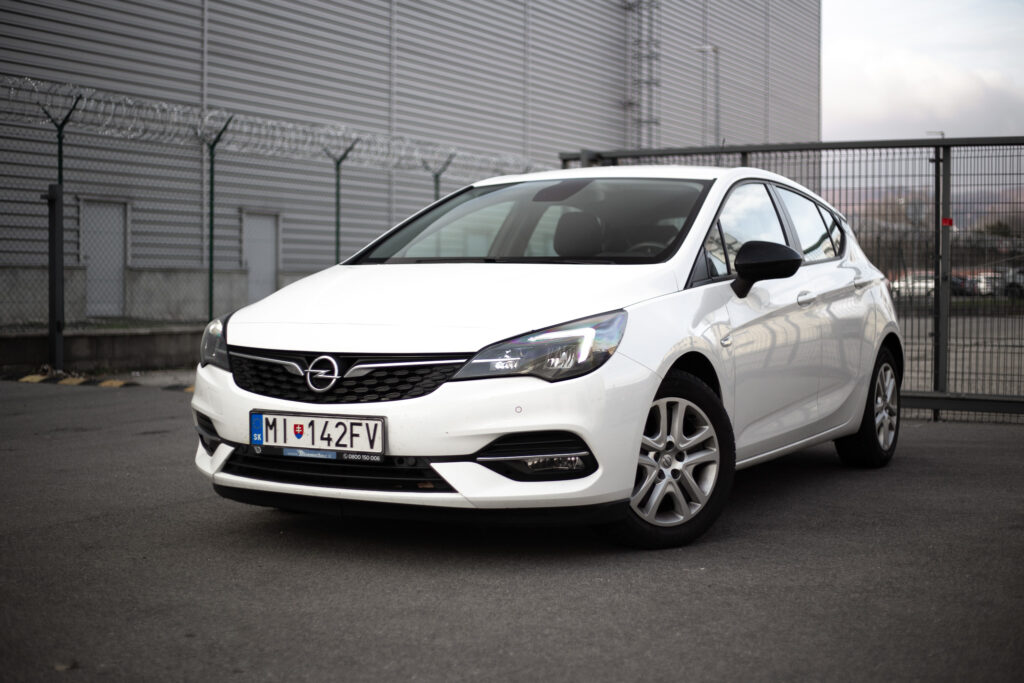 Opel Astra 1.2 Turbo Smile Edition