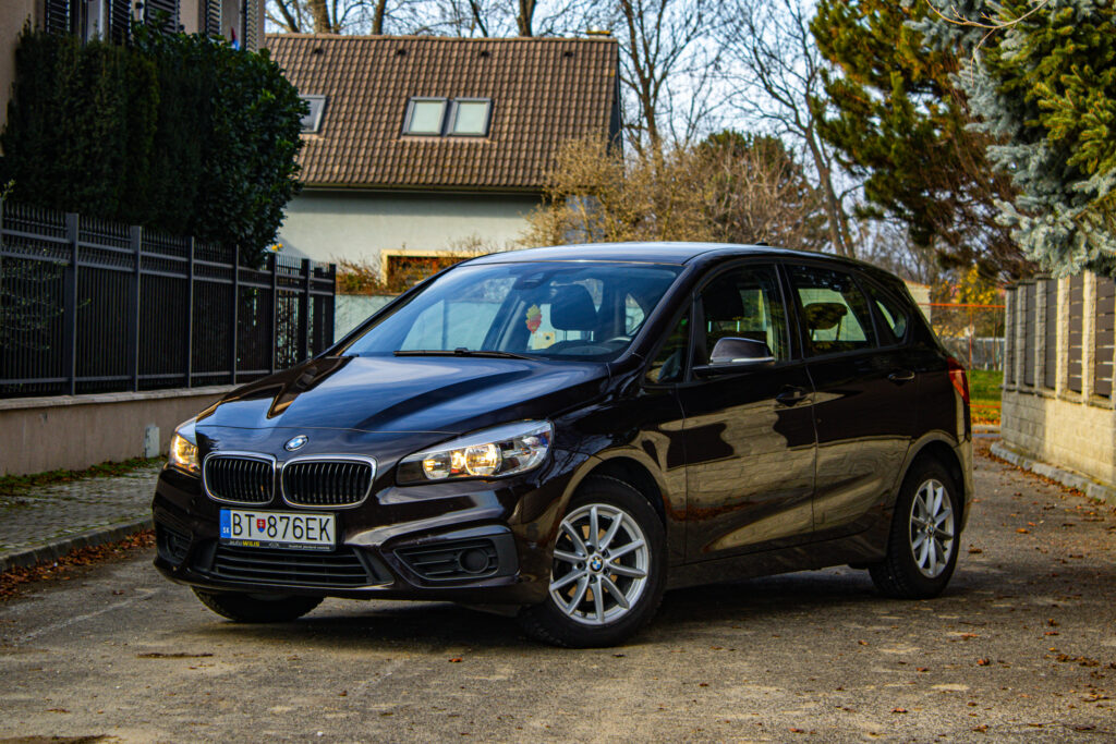 BMW Rad 2 Active Tourer 2   214d Standard