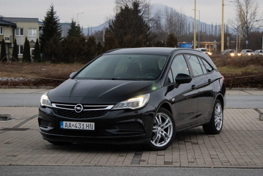 Opel Astra Sport Tourer ST 1.6 CDTI ecoFLEX S&S 110k Selection