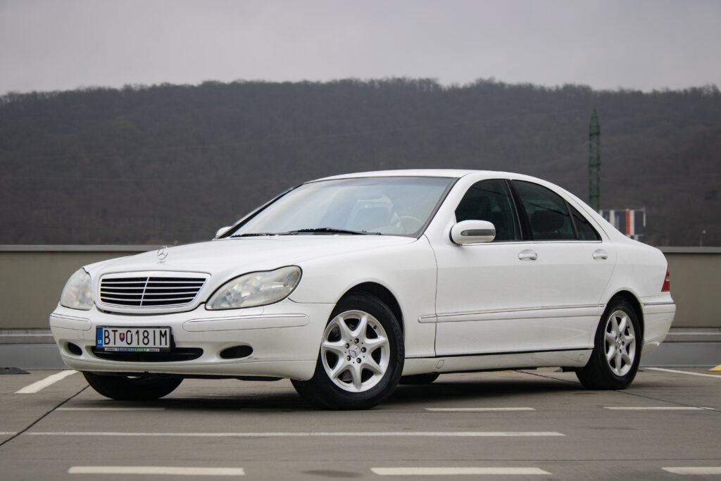 Mercedes-Benz S trieda Sedan 320 A/T