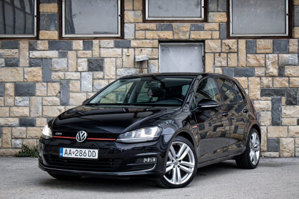 Volkswagen Golf 1.6 TDI BMT 105k Comfortline 4MOTION