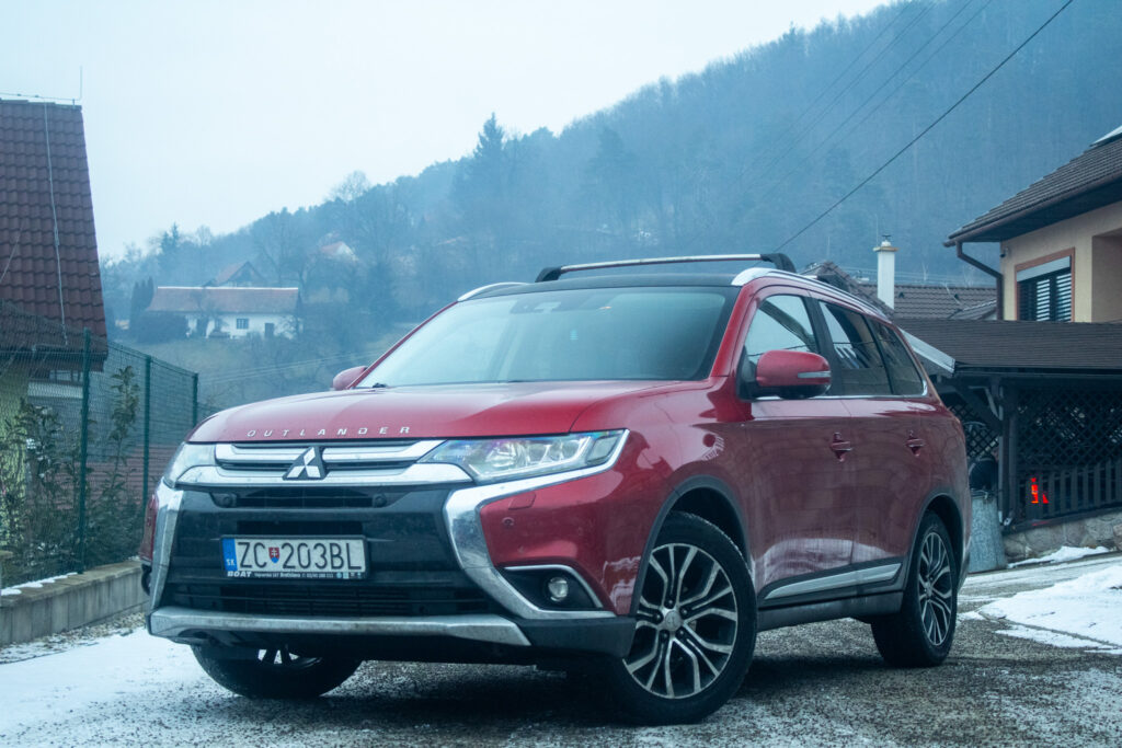 Mitsubishi Outlander 2.2 DI-D Instyle A/T