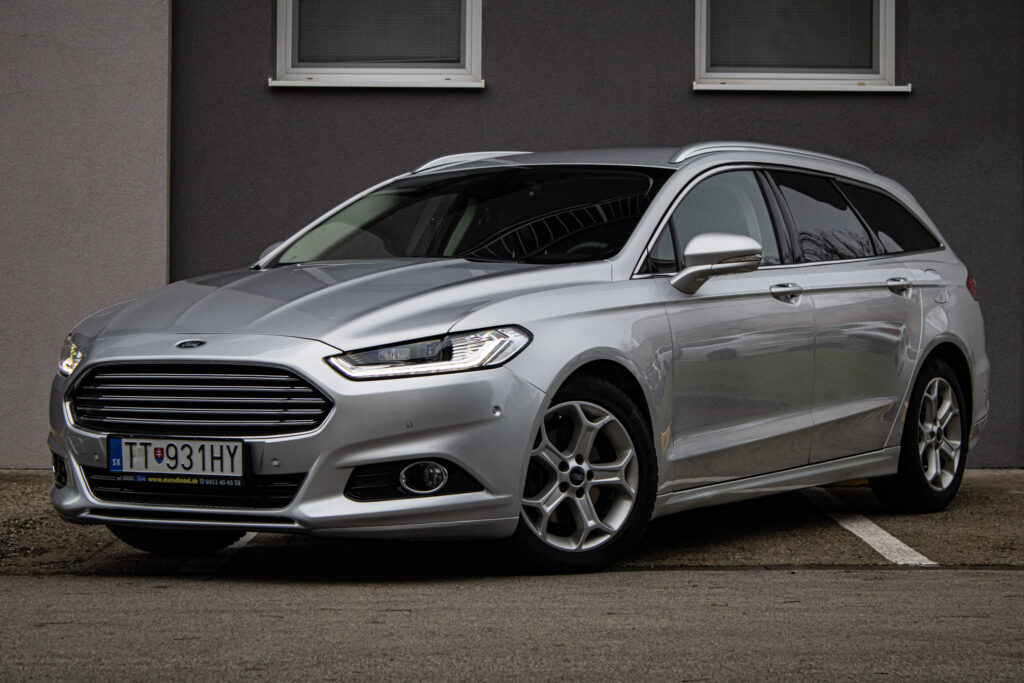 Ford Mondeo Combi 2.0 TDCi Duratorq Vignale