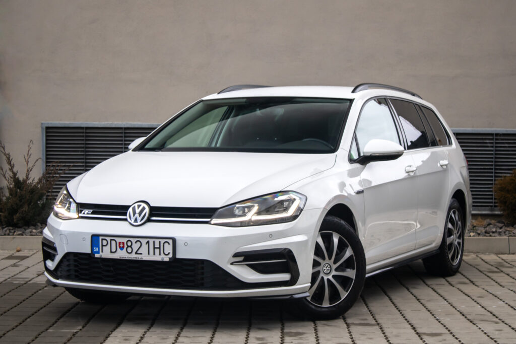 Volkswagen Golf 1.5 TSI OPF ACT 150k R-Line Highline