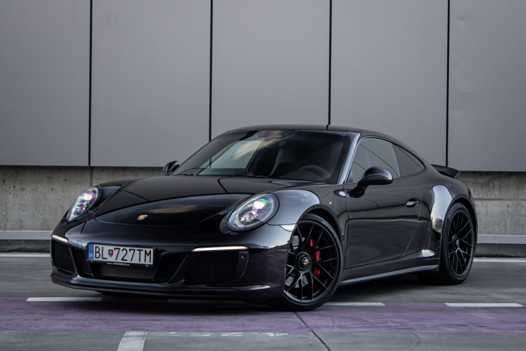 Porsche 911 Carrera GTS Coupé