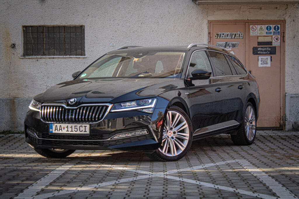 Škoda Superb Combi 2.0 TDI SCR L&K 4x4 DSG
