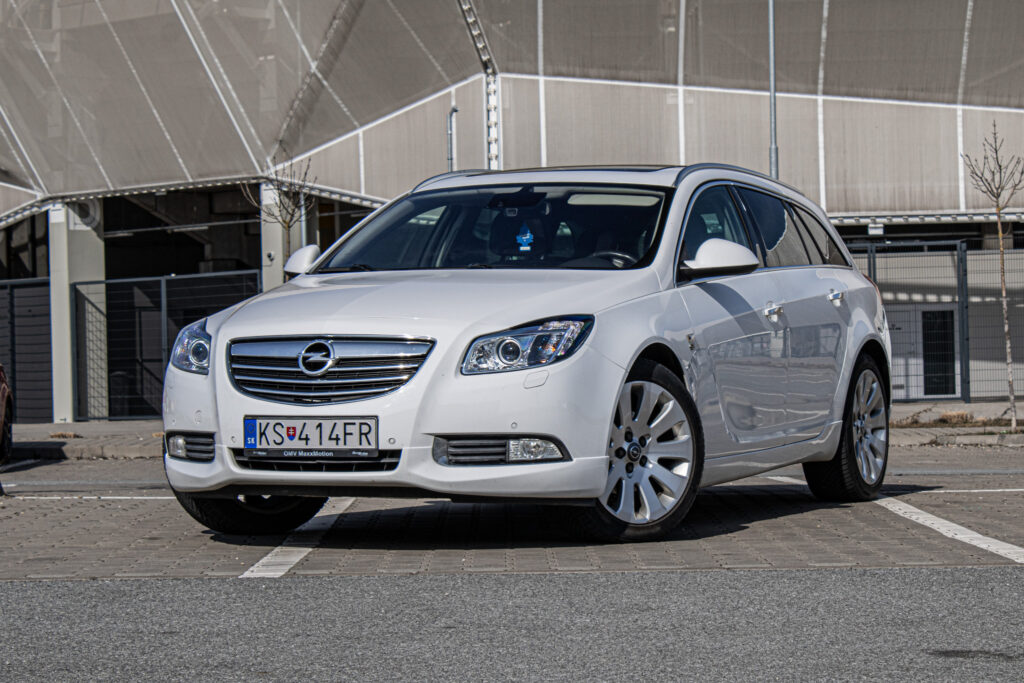 Opel Insignia 2.0 CDTI 160k Sport AWD A/T
