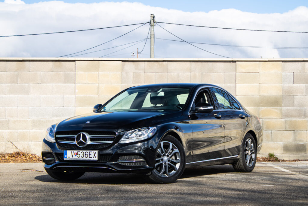 Mercedes-Benz C trieda Sedan 220 CDI BlueEFFICIENCY Avantgarde
