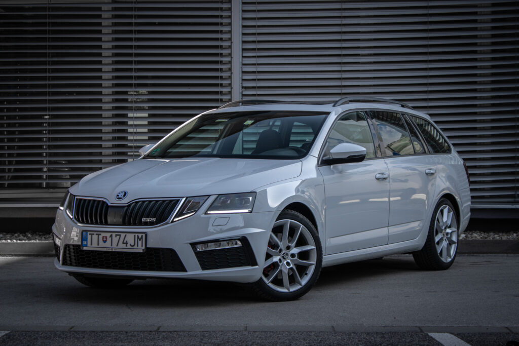 Škoda Octavia Combi 2.0 TDI RS DSG