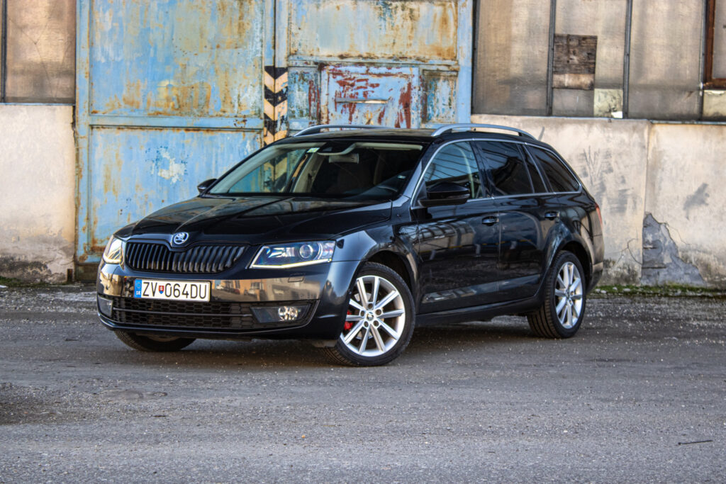 Škoda Octavia Combi 1.6 TDI Elegance DSG