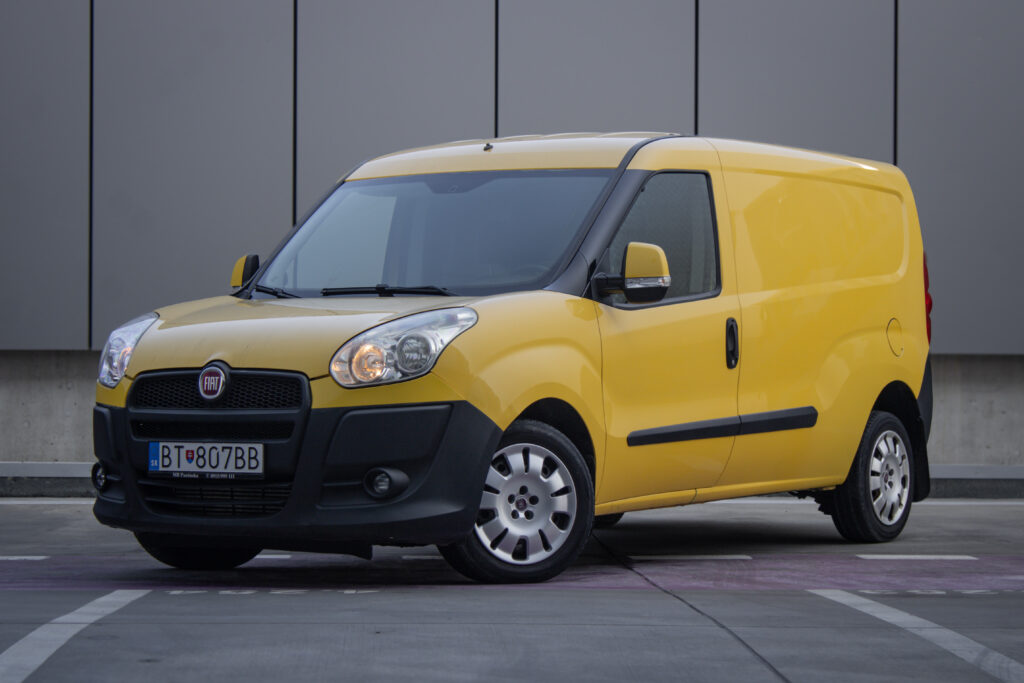 Fiat Dobló Cargo 1.6 MultiJet MAXI SX E5