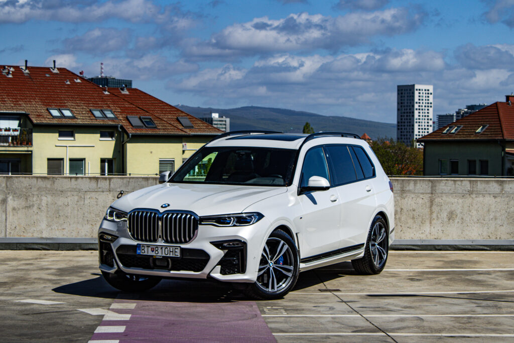 BMW X7 xDrive 40i mHEV A/T